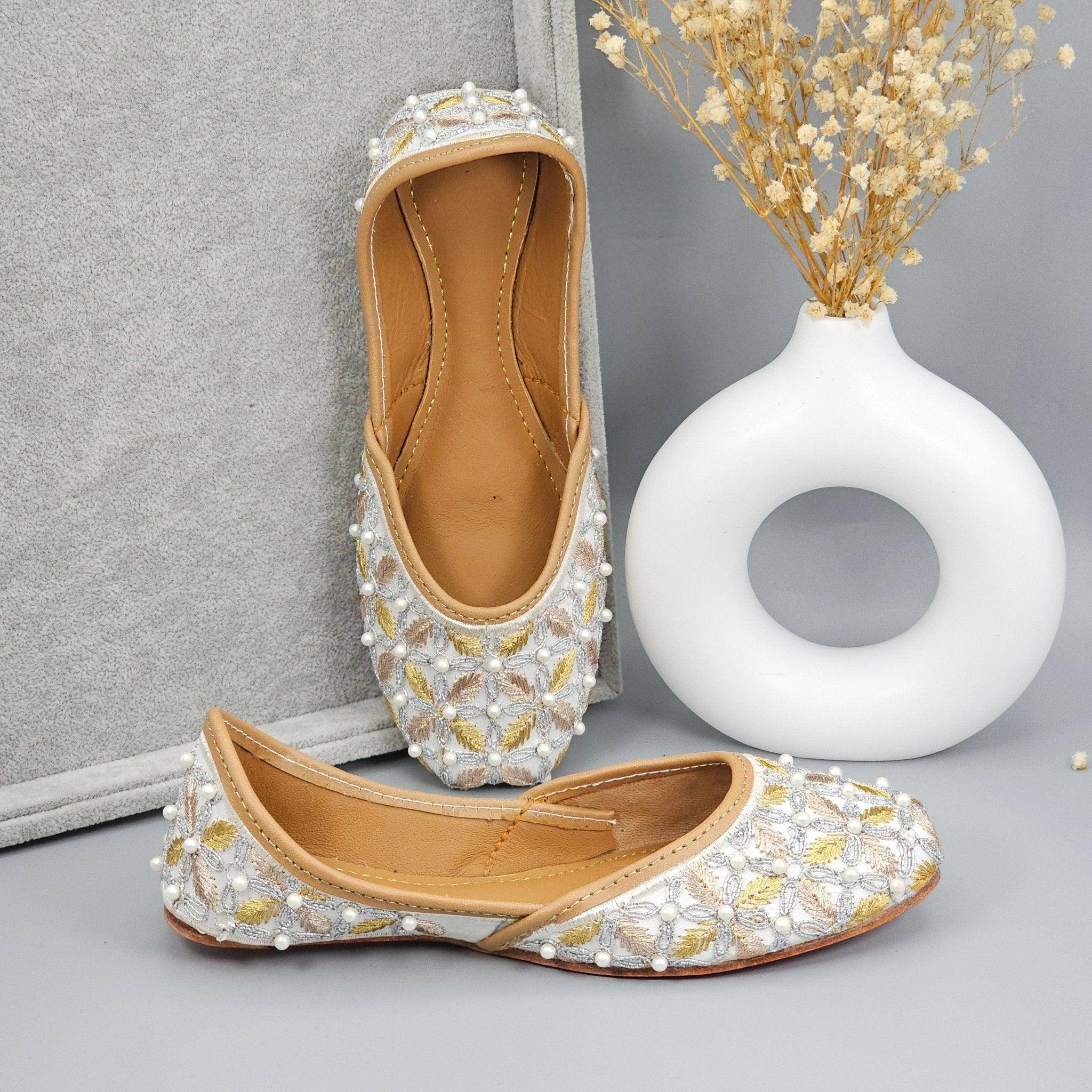 Kids Girls White Embroidered Toddler Jutti – juttis | Fancy Fab Jewels UK