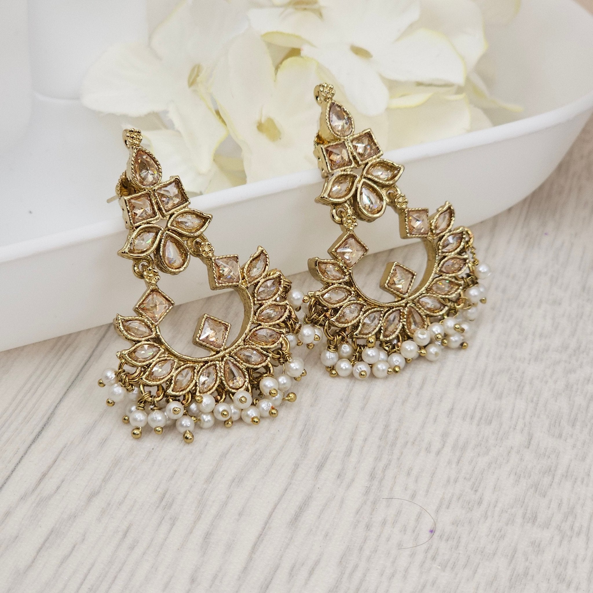 gold pearl drop earrings 