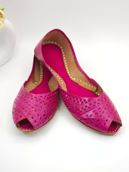 fancy fab Jewels juttis Sumbul - Hot Pink laser cut Leatherett Jutti