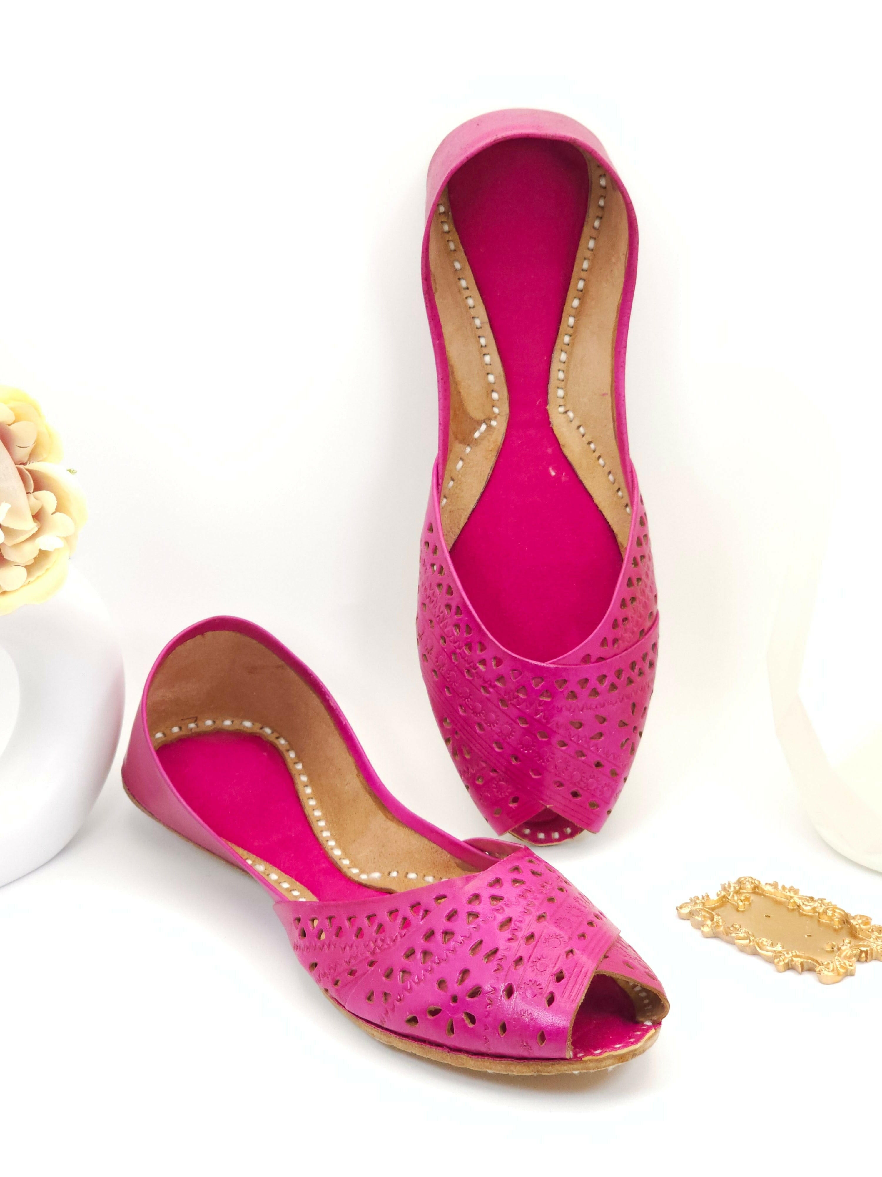 fancy fab Jewels juttis Sumbul - Hot Pink laser cut Leatherett Jutti