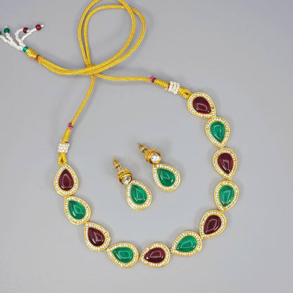 Naira- Sleek Kundan Choker Set - Fancy Fab Jewels