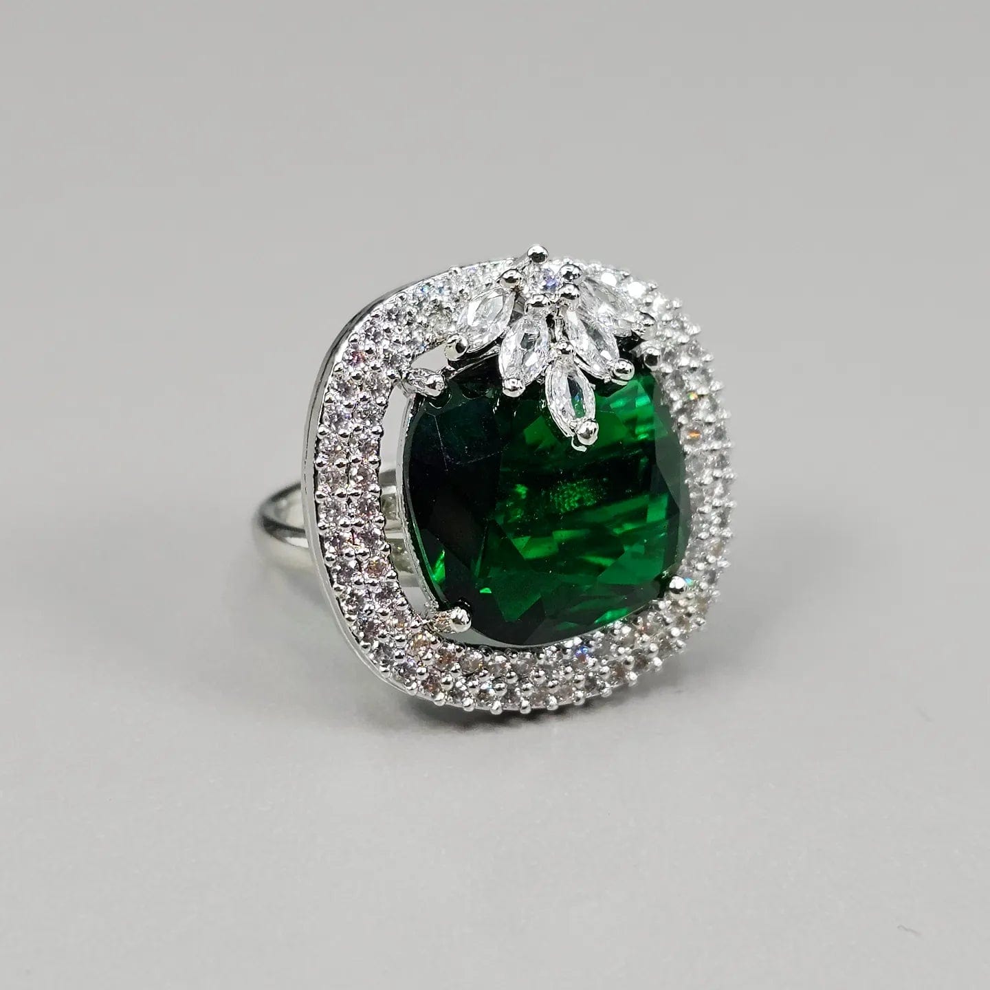 fancy fab Jewels Ring Emerald Zia Silver Zirconia Ring