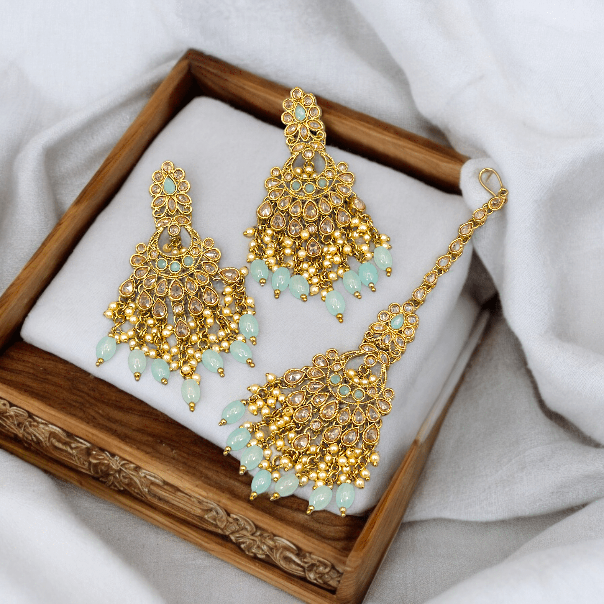 Meera Earrings and Tikka Set - Fancy Fab Jewels