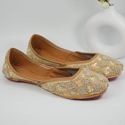 Jugmug Gold Embelised Bridal Juttis - Fancy Fab Jewels