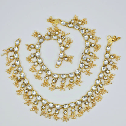 Neha Oval Shape Kundan Stone Pearl detailed Anklets - Fancy Fab Jewels