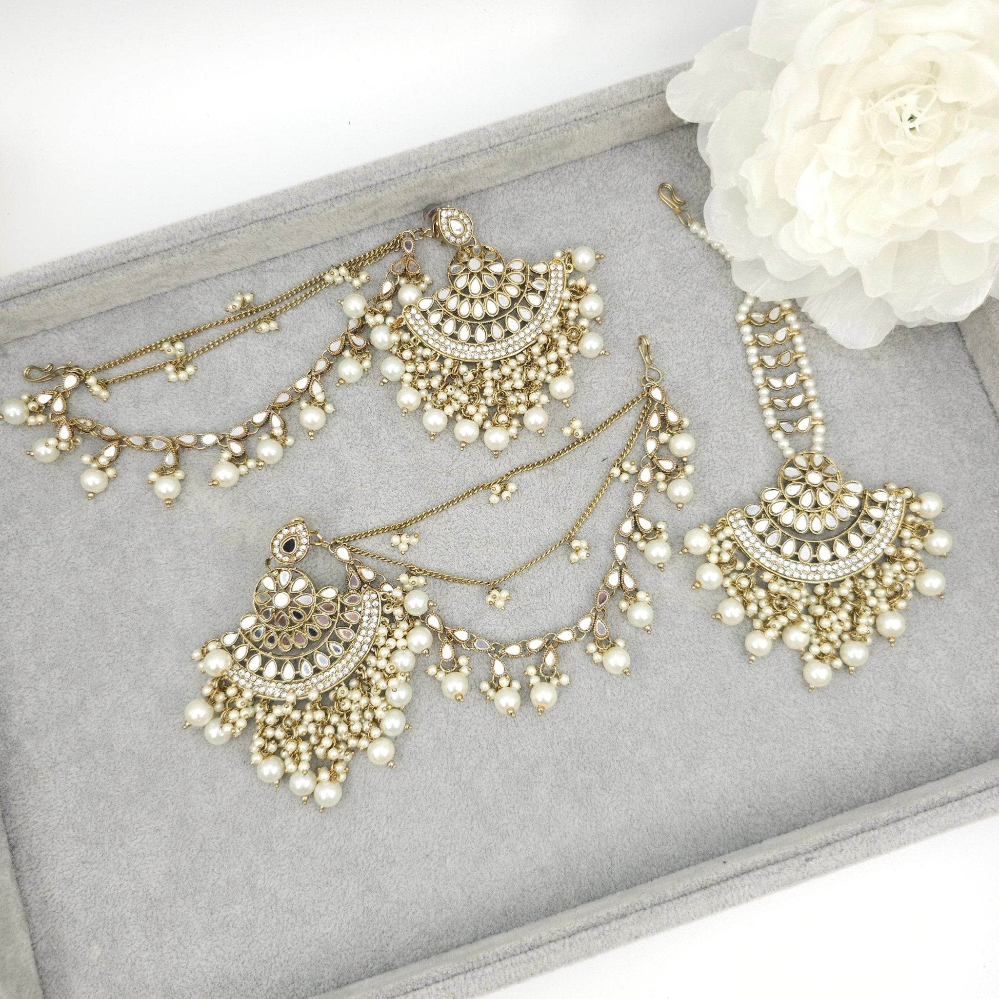 Noori - Mirror Earrings Tikka Set - Fancy Fab Jewels