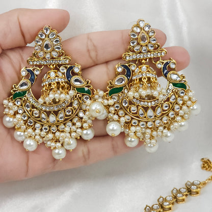 Tara Kundan  Earrings and Tikka Set