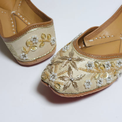 Waheeda Beige Gold Embelised Bridal Juttis.