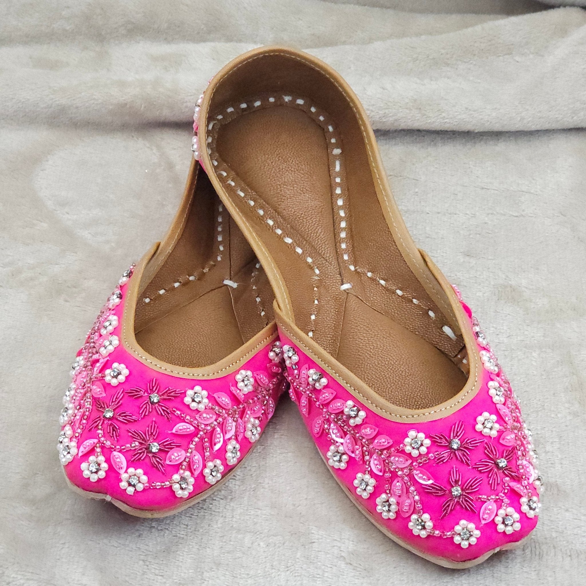 Ruhani Baby Pink Phulkari Jutti - Fancy Fab Jewels