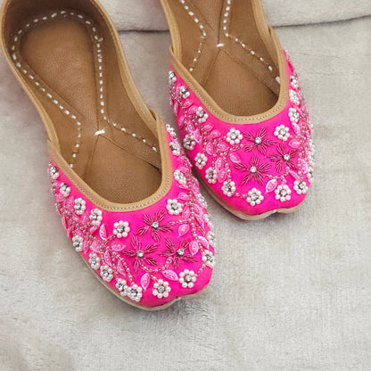 Ruhani Baby Pink Phulkari Jutti - Fancy Fab Jewels